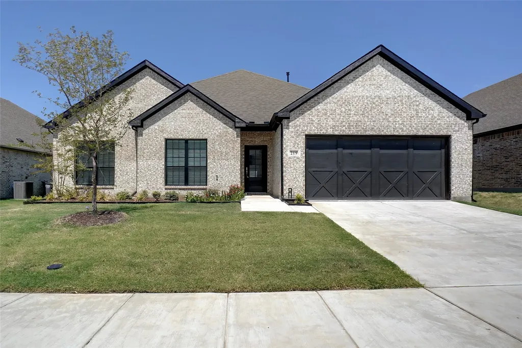 219 Community Drive Lavon TX 75166