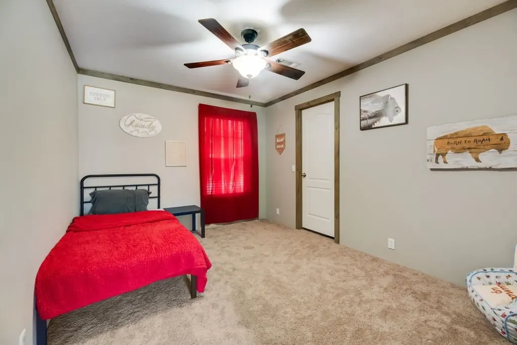 501 W 3rd Street Maypearl TX 76064