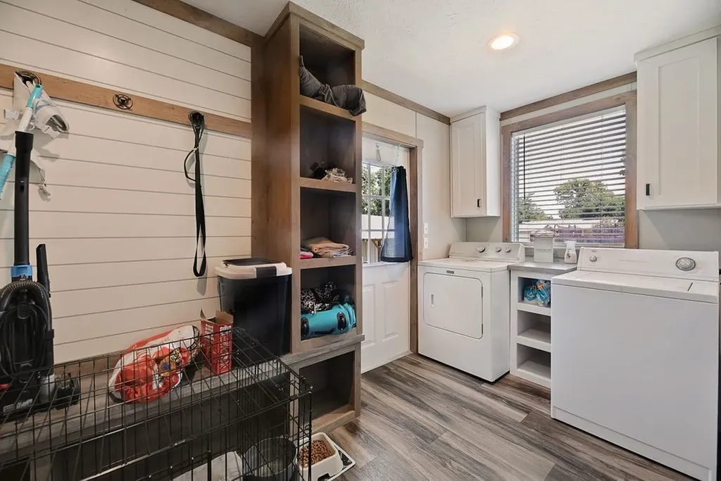 501 W 3rd Street Maypearl TX 76064