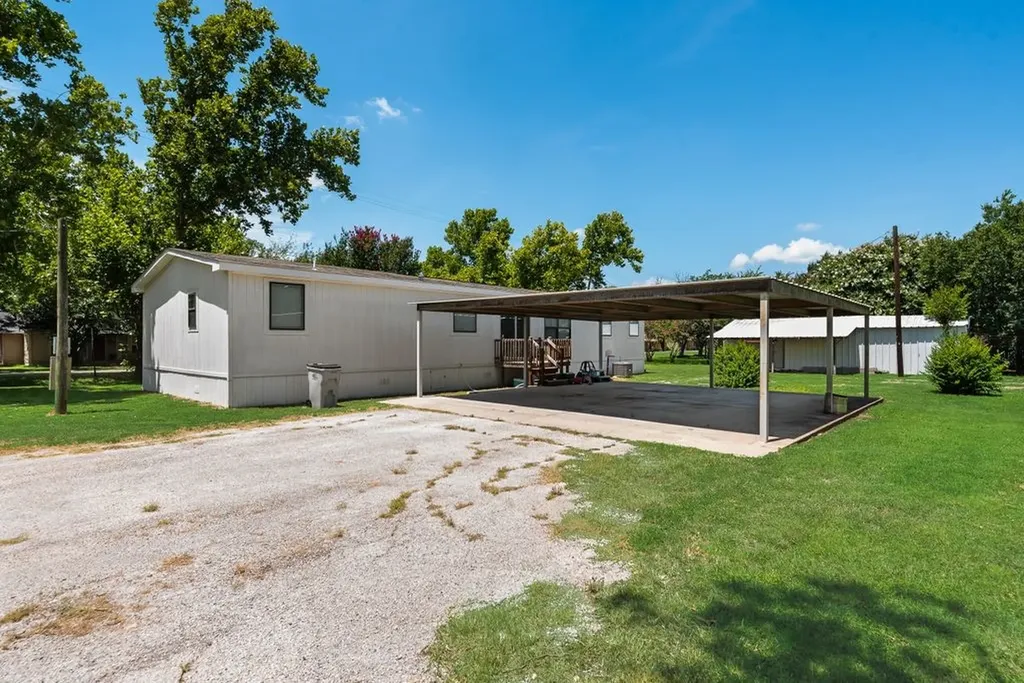 501 W 3rd Street Maypearl TX 76064