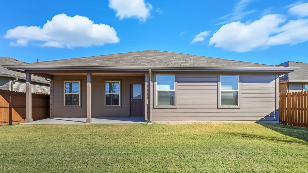1528 Lemon Tree Lane Fort Worth TX 76140