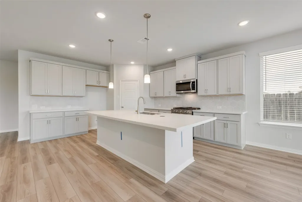 512 Marcus Lane Crowley TX 76036