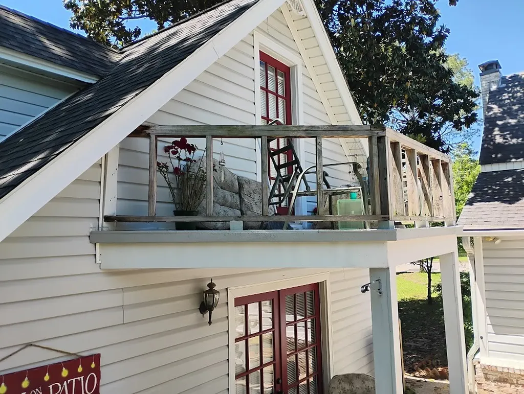 504 N Newsom Street Mineola TX 75773