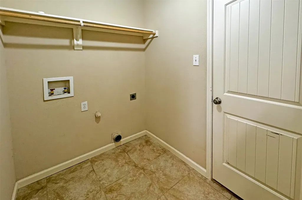 2016 Kings Forest Drive Heartland TX 75126