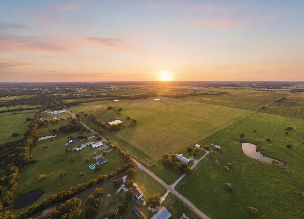 825 Dulak Lane Axtell TX 76624