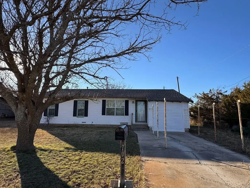 702 4th Street Lawn TX 79530