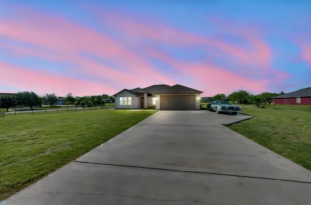 656 Bunk House Road Venus TX 76084