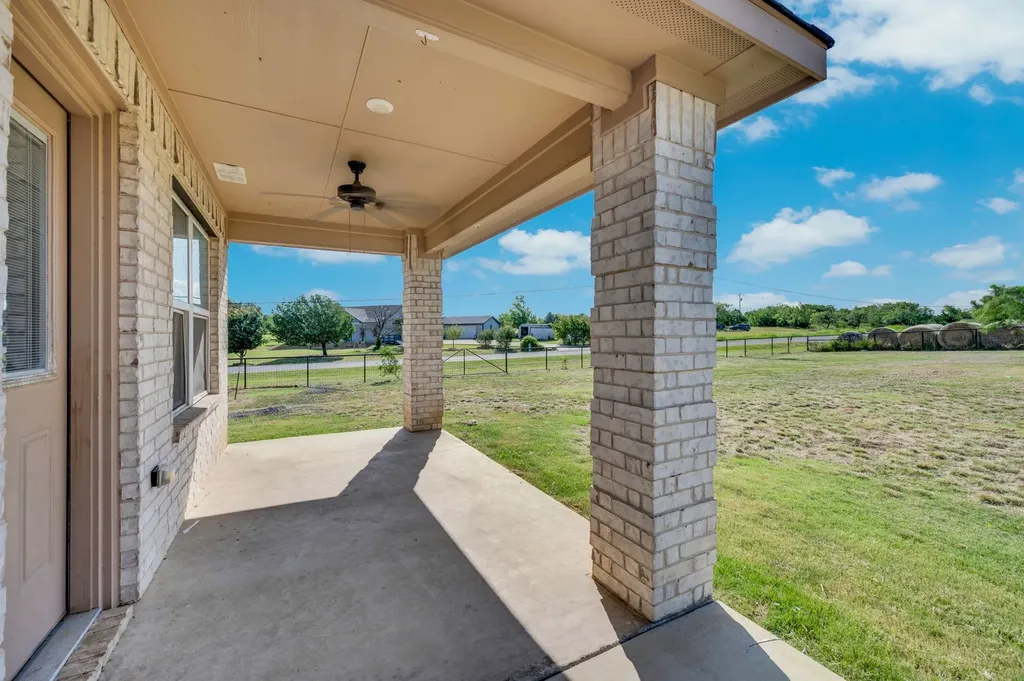 656 Bunk House Road Venus TX 76084