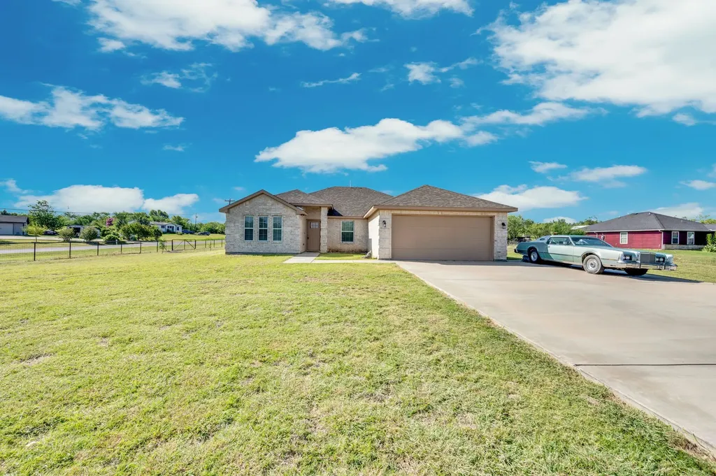 656 Bunk House Road Venus TX 76084