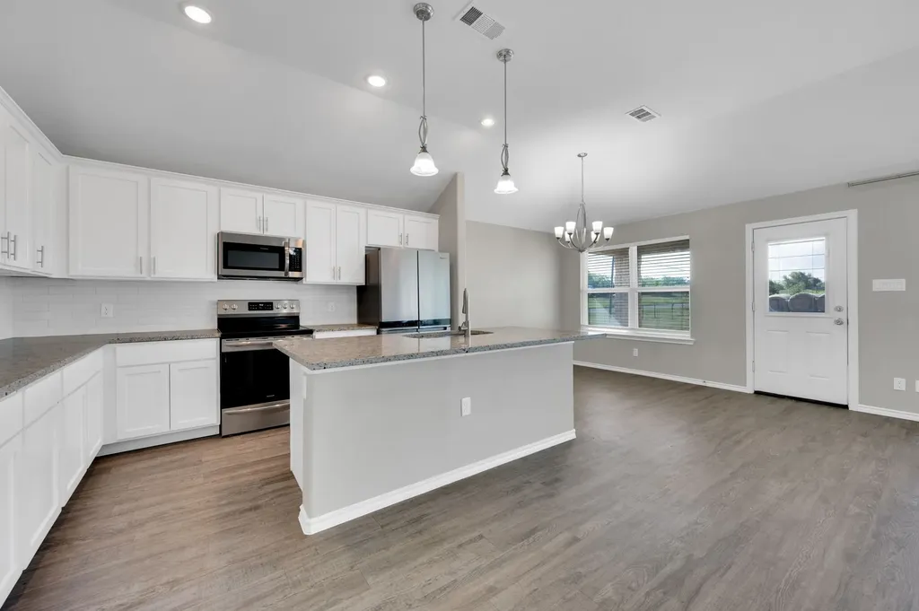 656 Bunk House Road Venus TX 76084