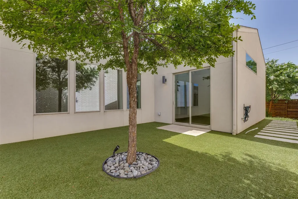 3344 Walchard Court Dallas TX 75229