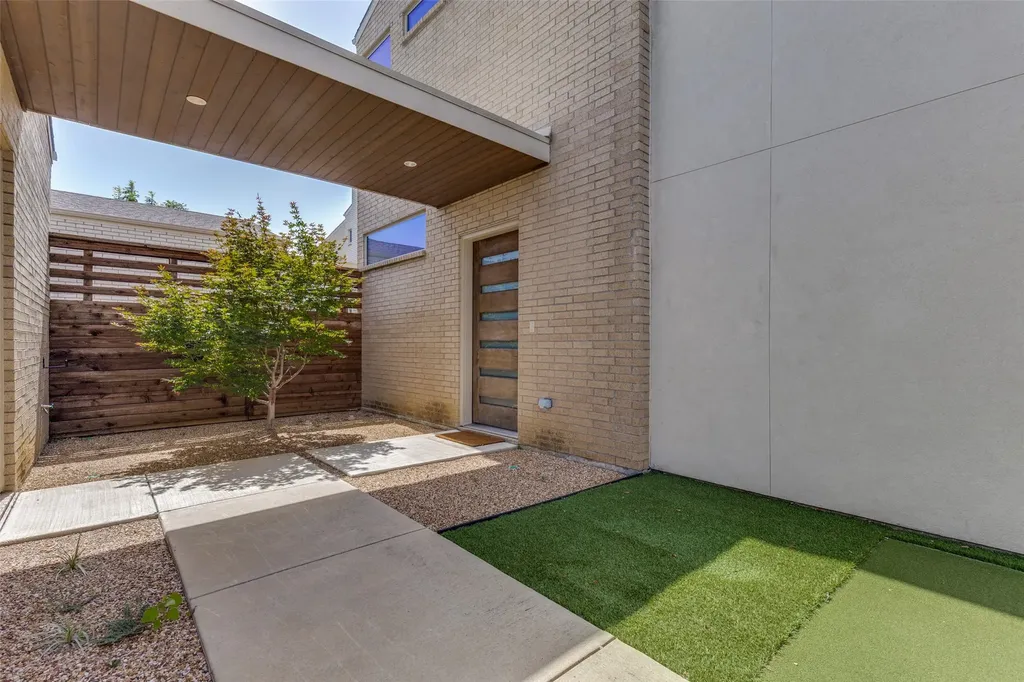 3344 Walchard Court Dallas TX 75229