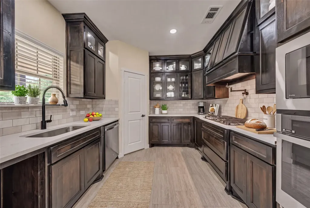 2416 Bird Street Fort Worth TX 76111