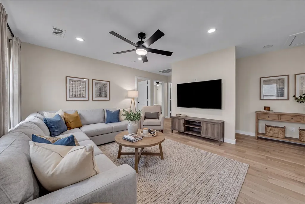 2416 Bird Street Fort Worth TX 76111