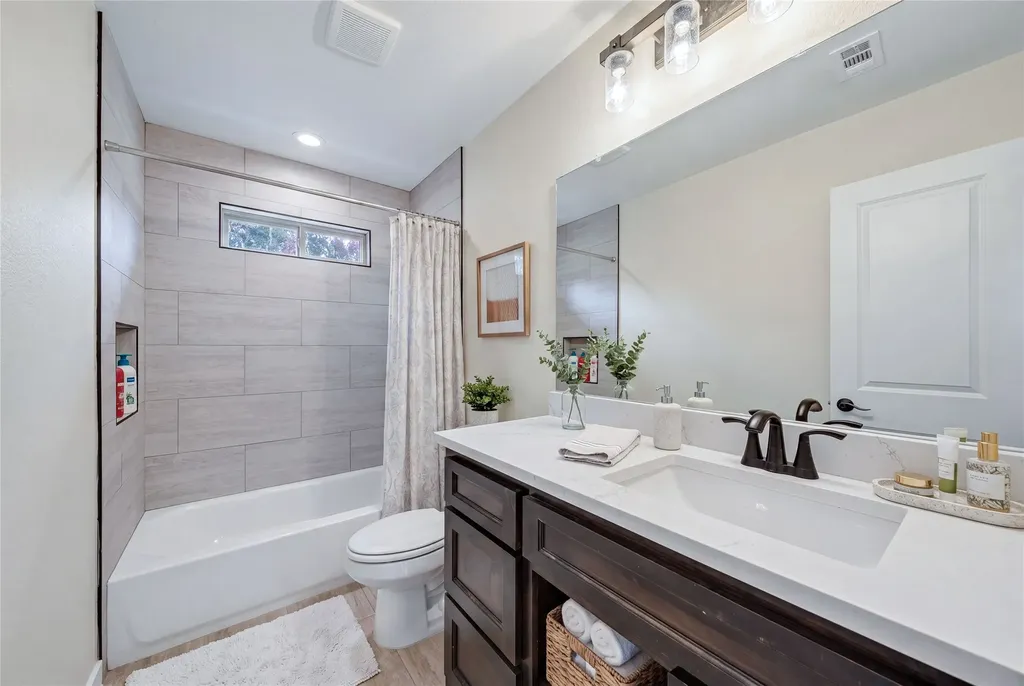 2416 Bird Street Fort Worth TX 76111