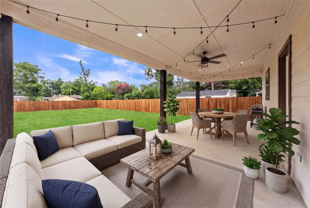 2416 Bird Street Fort Worth TX 76111