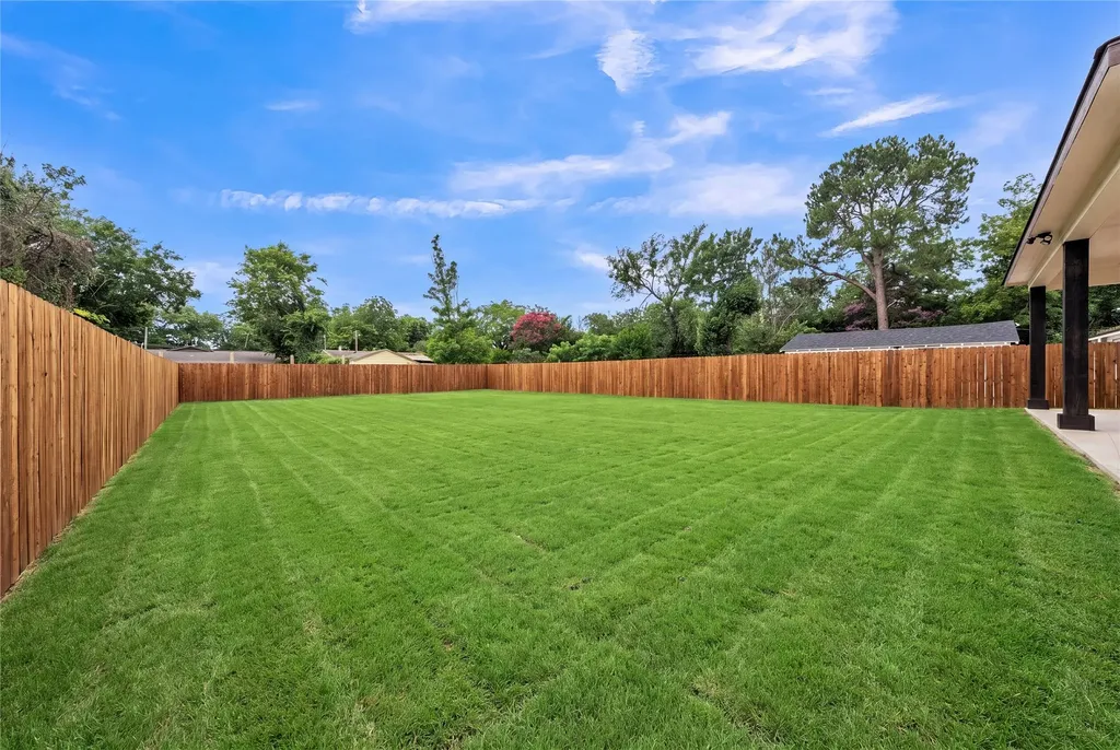 2416 Bird Street Fort Worth TX 76111