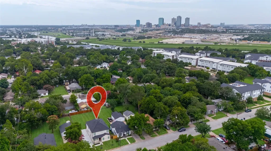 2416 Bird Street Fort Worth TX 76111