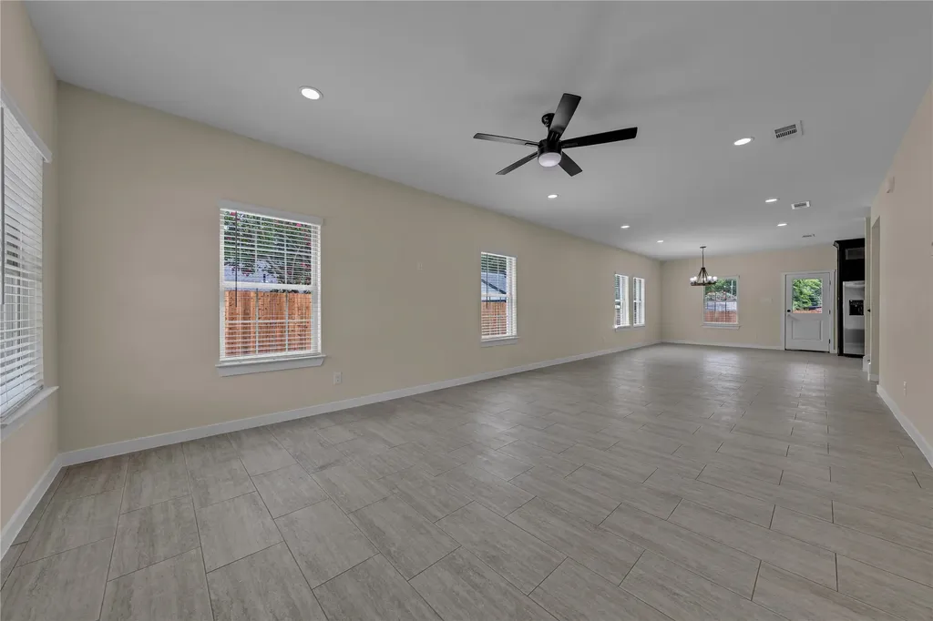 2416 Bird Street Fort Worth TX 76111
