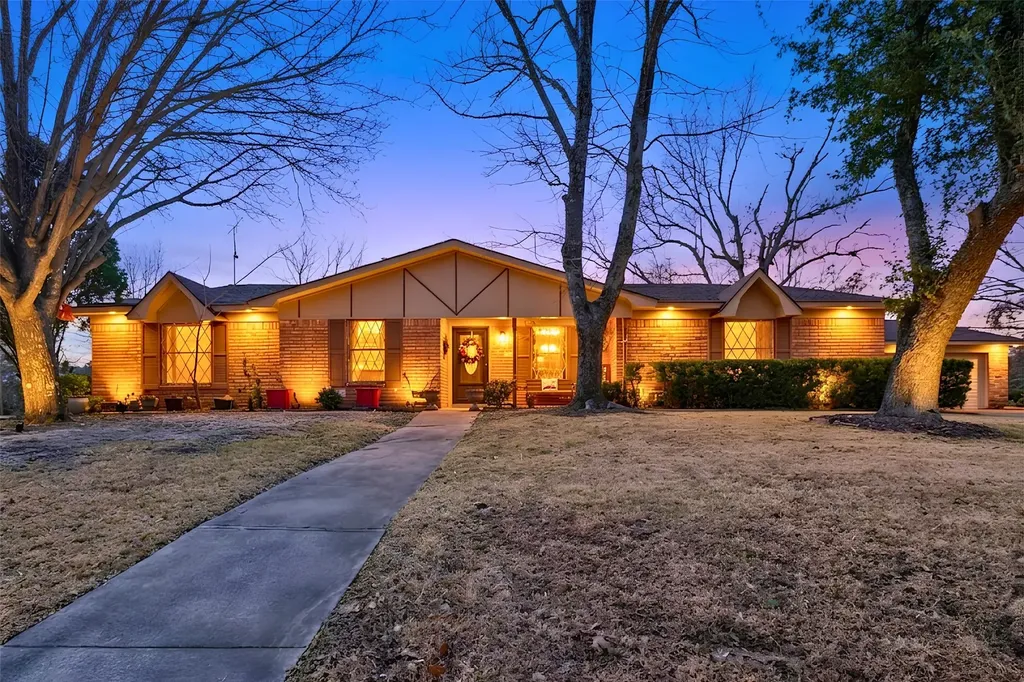 703 Amy Street Canton TX 75103
