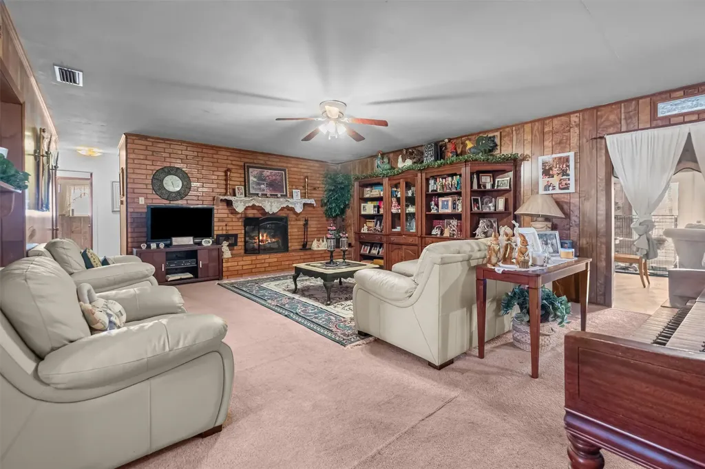 703 Amy Street Canton TX 75103