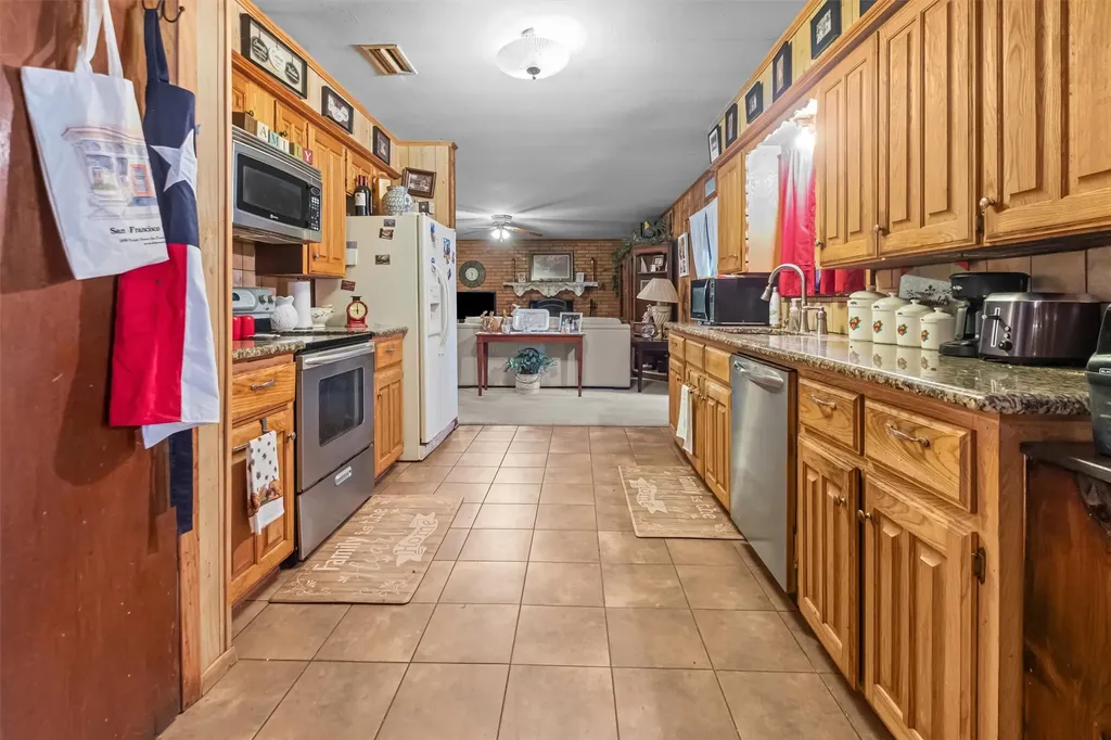 703 Amy Street Canton TX 75103