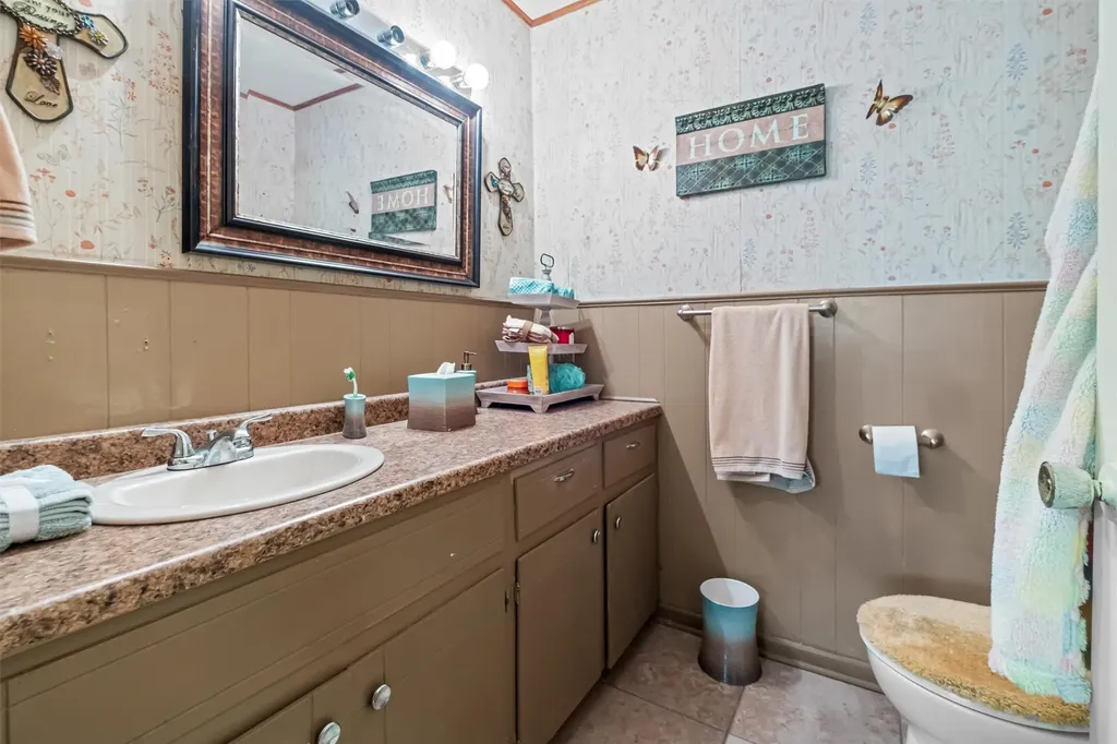 703 Amy Street Canton TX 75103
