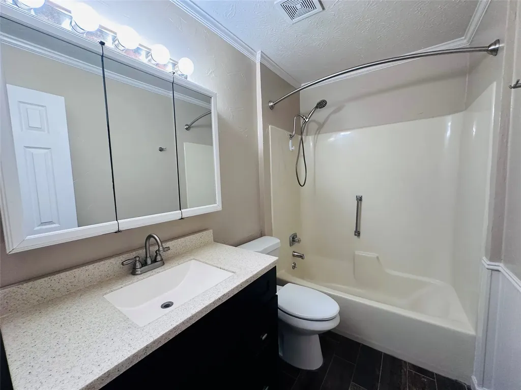 3307 Bogota Street Athens TX 75752