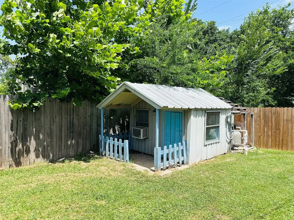 3307 Bogota Street Athens TX 75752