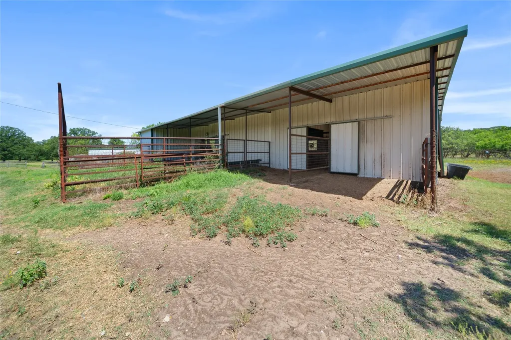 14643 County Road 4060 Scurry TX 75158