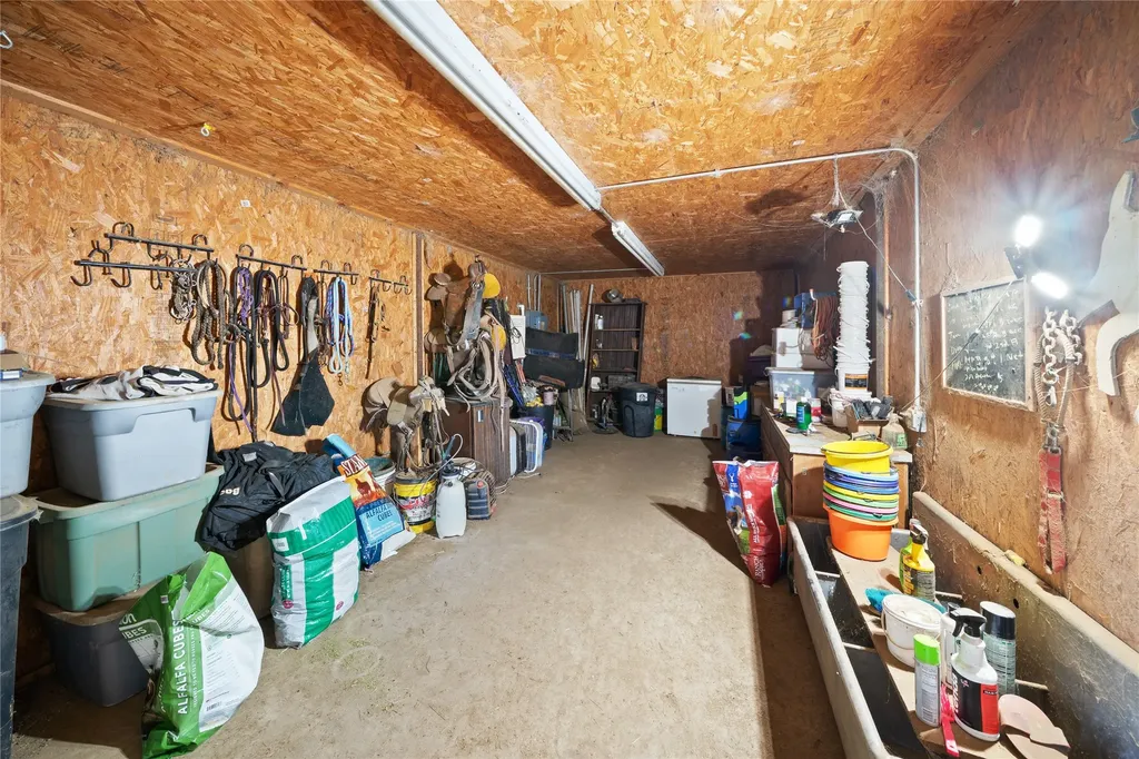 14643 County Road 4060 Scurry TX 75158