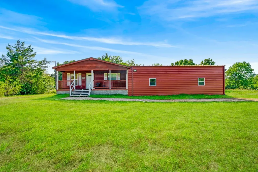 1101 County Road 2810 Honey Grove TX 75446