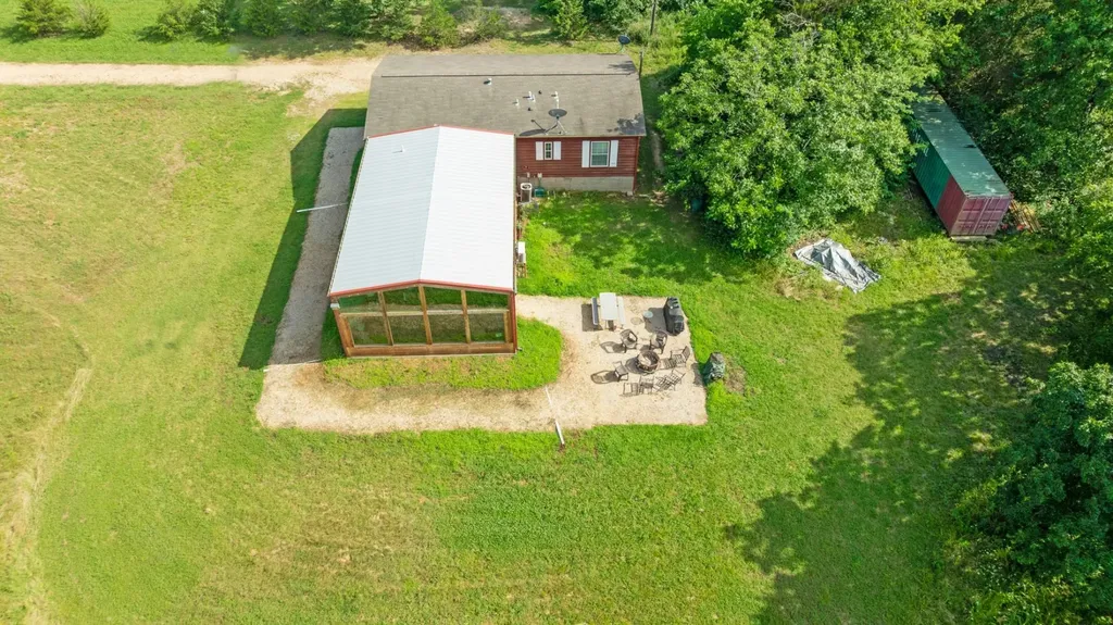 1101 County Road 2810 Honey Grove TX 75446