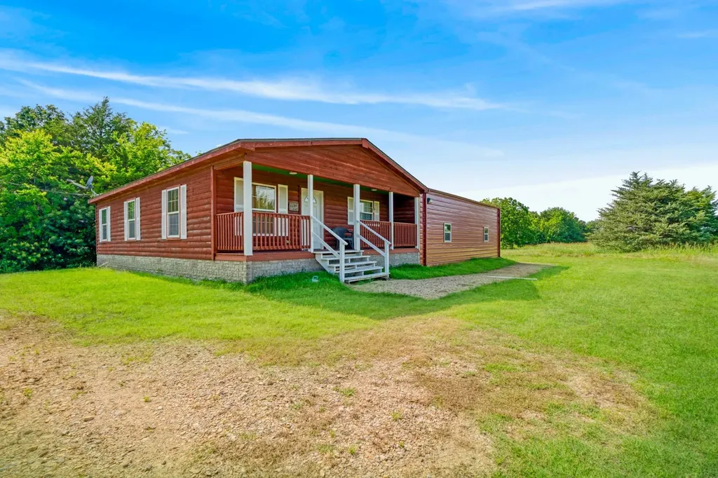 1101 County Road 2810 Honey Grove TX 75446