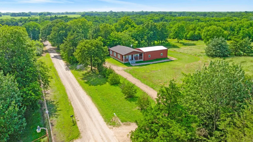 1101 County Road 2810 Honey Grove TX 75446