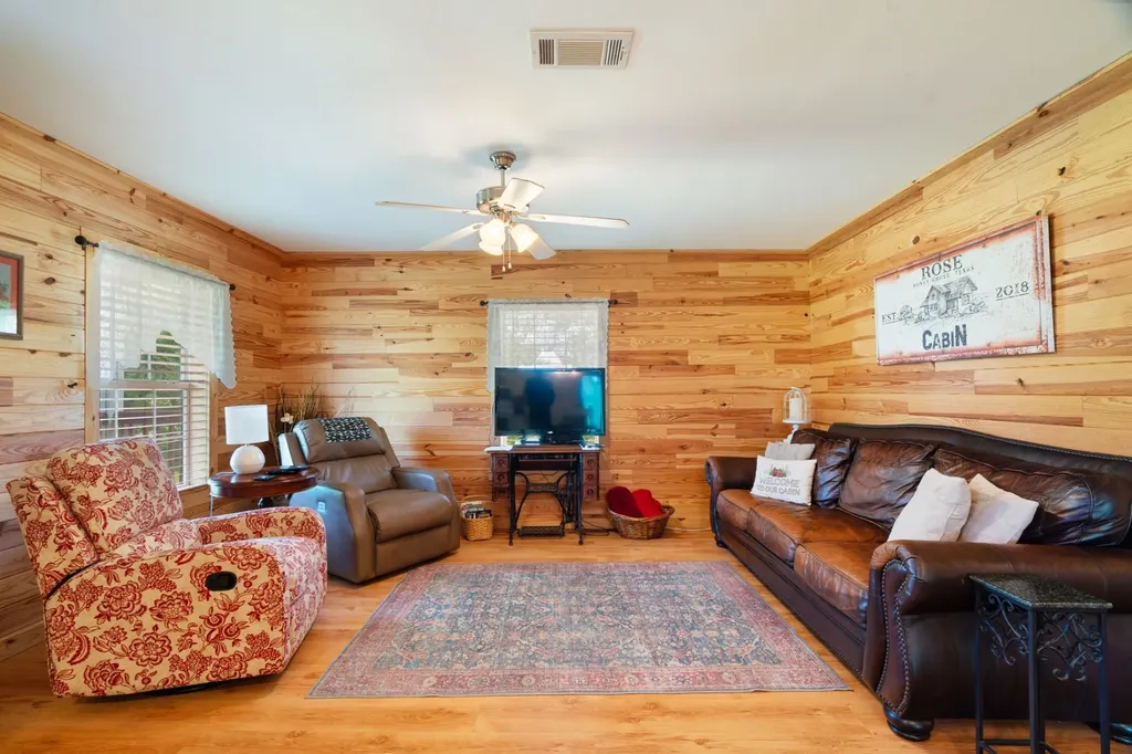 1101 County Road 2810 Honey Grove TX 75446
