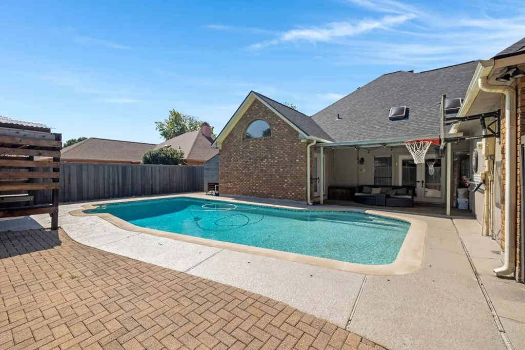 901 Green Brook Drive Allen TX 75002