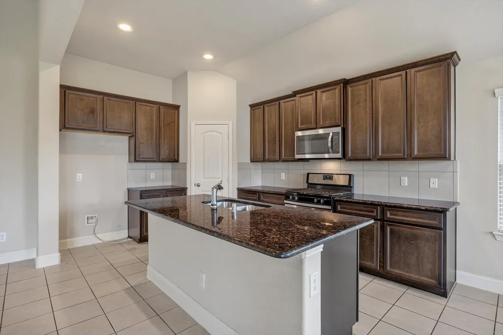 601 England Street Fate TX 75189