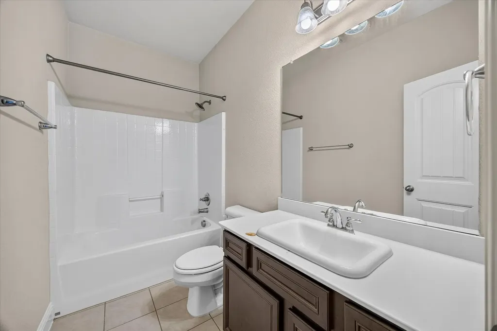 601 England Street Fate TX 75189
