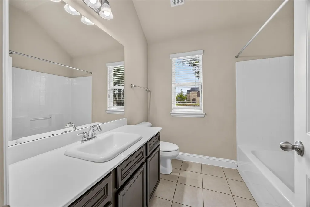 601 England Street Fate TX 75189