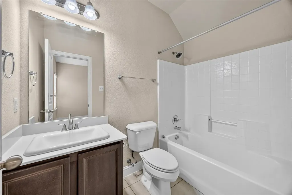 601 England Street Fate TX 75189