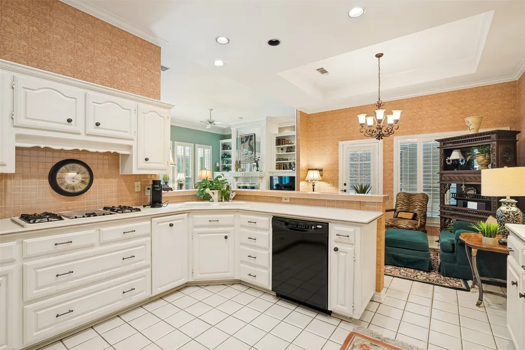 6008 Richwater Drive Dallas TX 75252