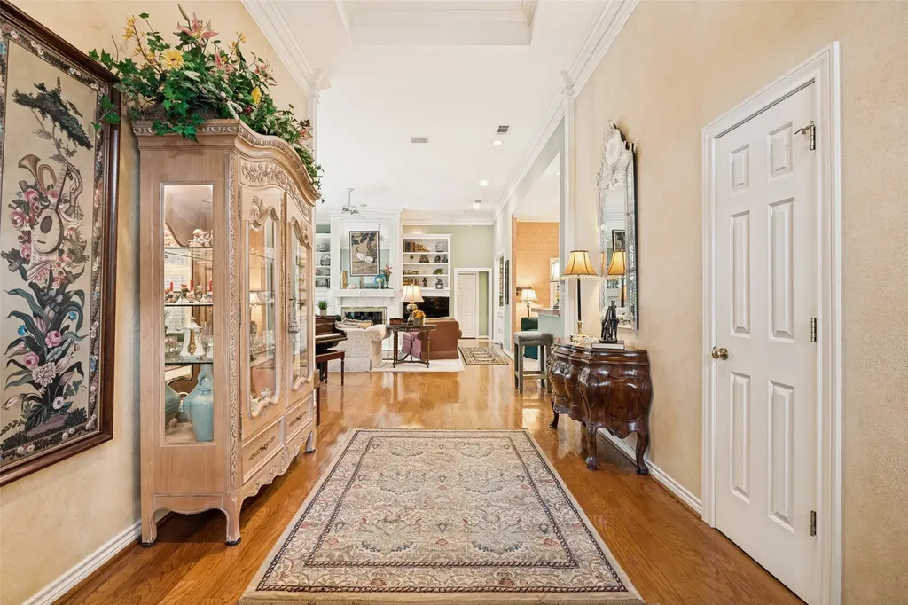 6008 Richwater Drive Dallas TX 75252
