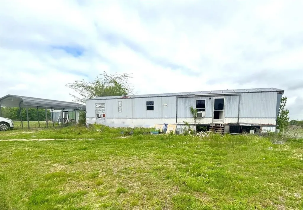 5931 County Road 22900 Paris TX 75460