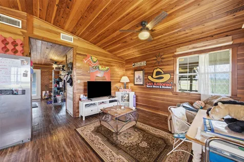 4554 Eddy Gatesville Moody TX 76557