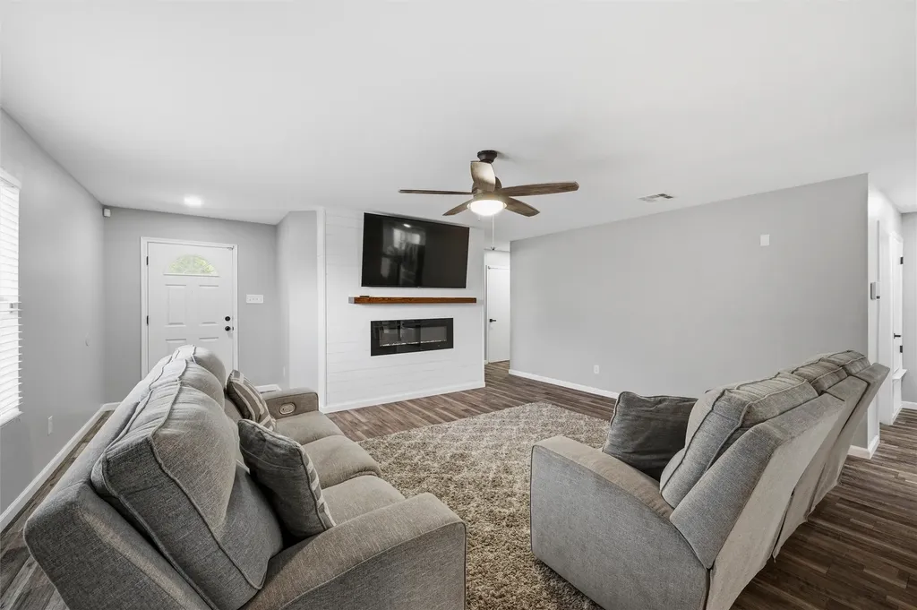 149 Jefferson Drive Venus TX 76084