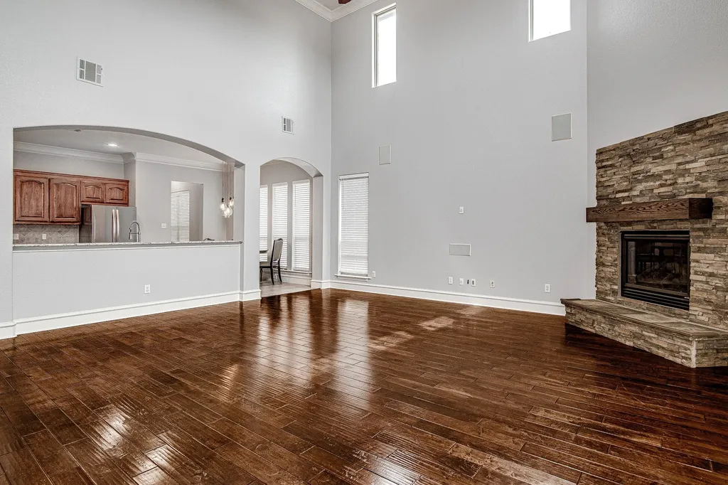 828 Thomas Crossing Drive Fort Worth TX 76028