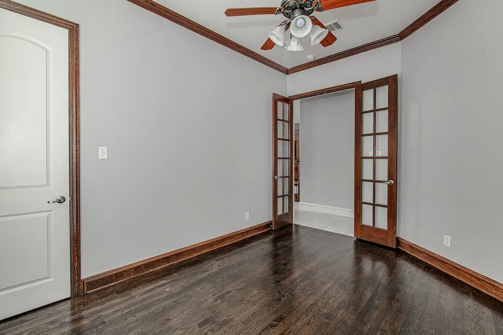 828 Thomas Crossing Drive Fort Worth TX 76028