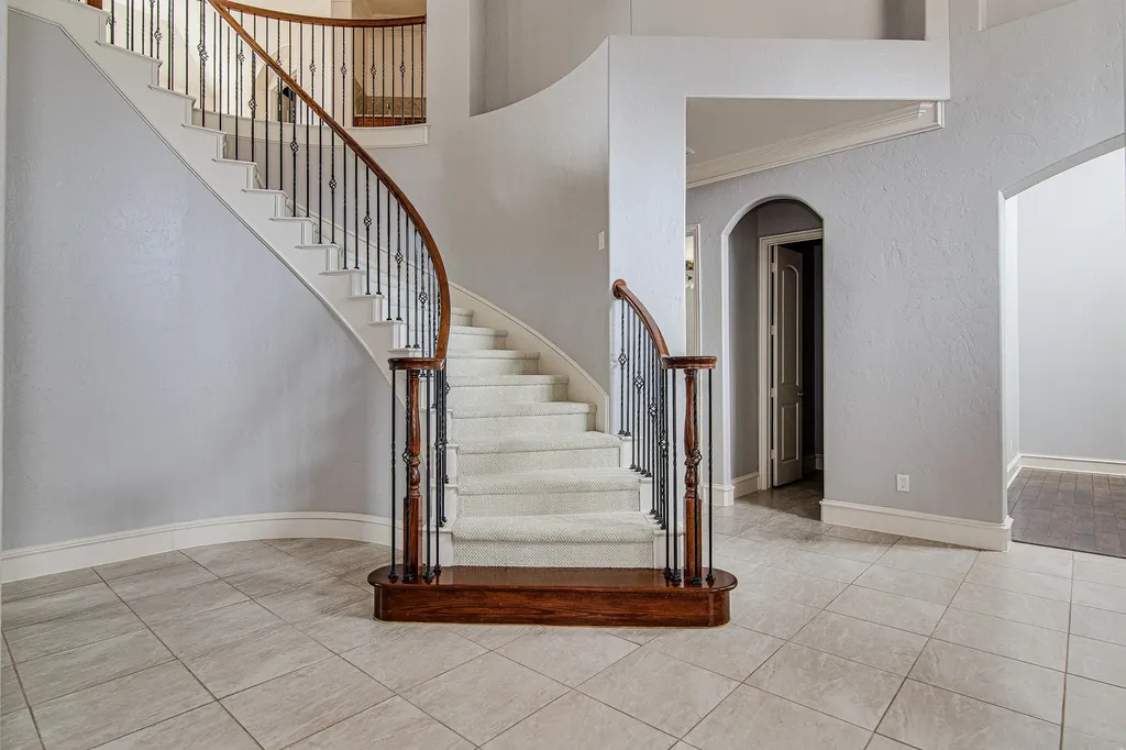828 Thomas Crossing Drive Fort Worth TX 76028