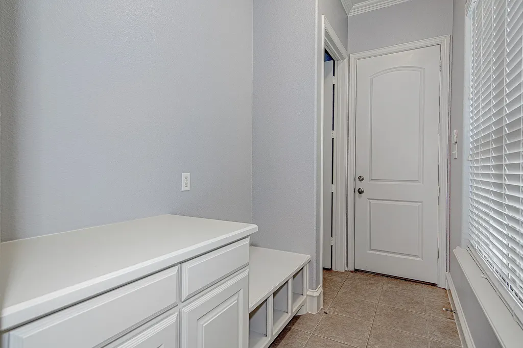 828 Thomas Crossing Drive Fort Worth TX 76028